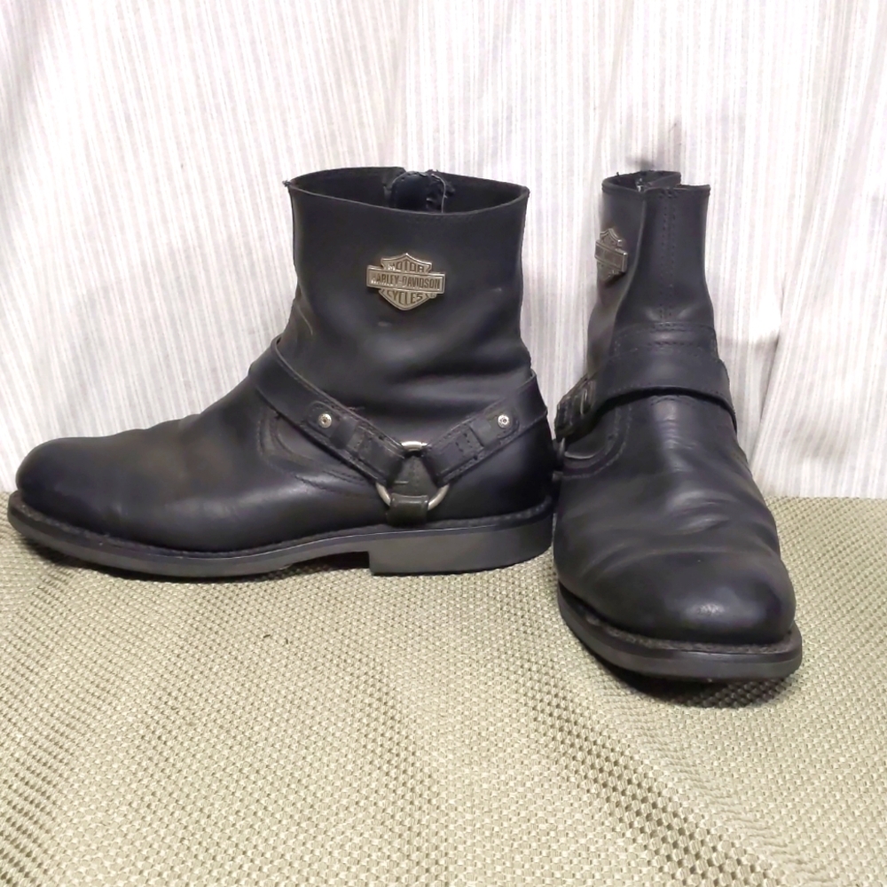 Harley Davidson motorcycle boots
